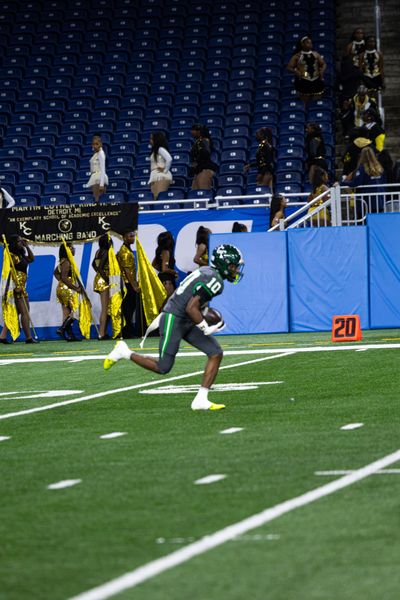 Detroit Cass Tech vs King — PSL Championship at Ford Field, football photo 3