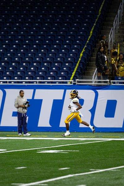 Detroit Cass Tech vs King — PSL Championship at Ford Field, football photo 4