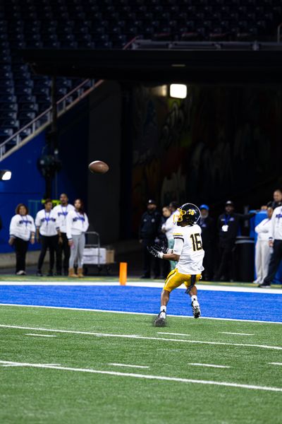 Detroit Cass Tech vs King — PSL Championship at Ford Field, football photo 24