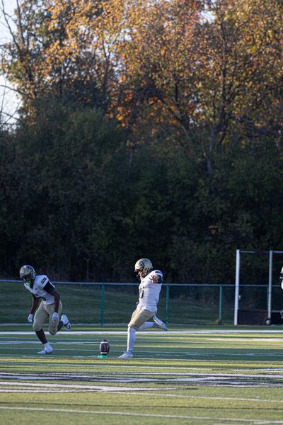 Detroit Country Day Varsity Football vs Father Gabriel Richard, football photo 32